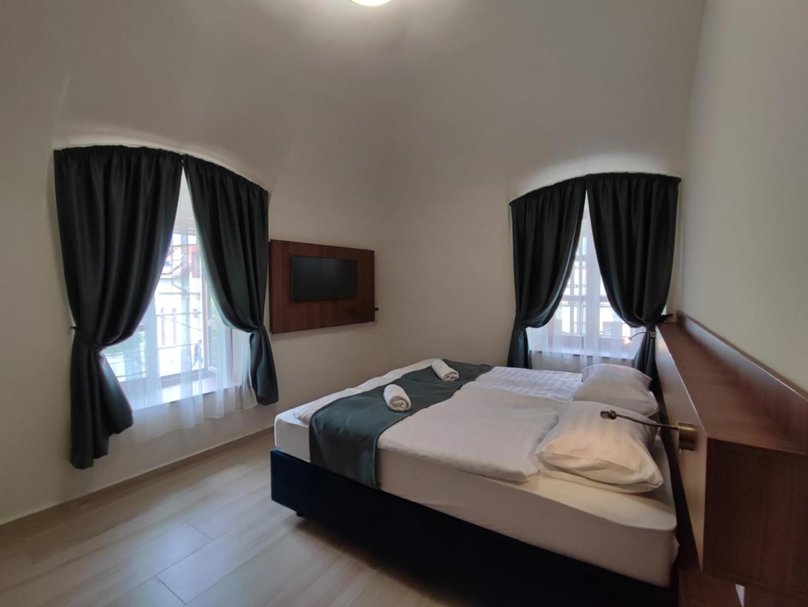 River Apartmanhaz Jászberény Bagian luar foto
