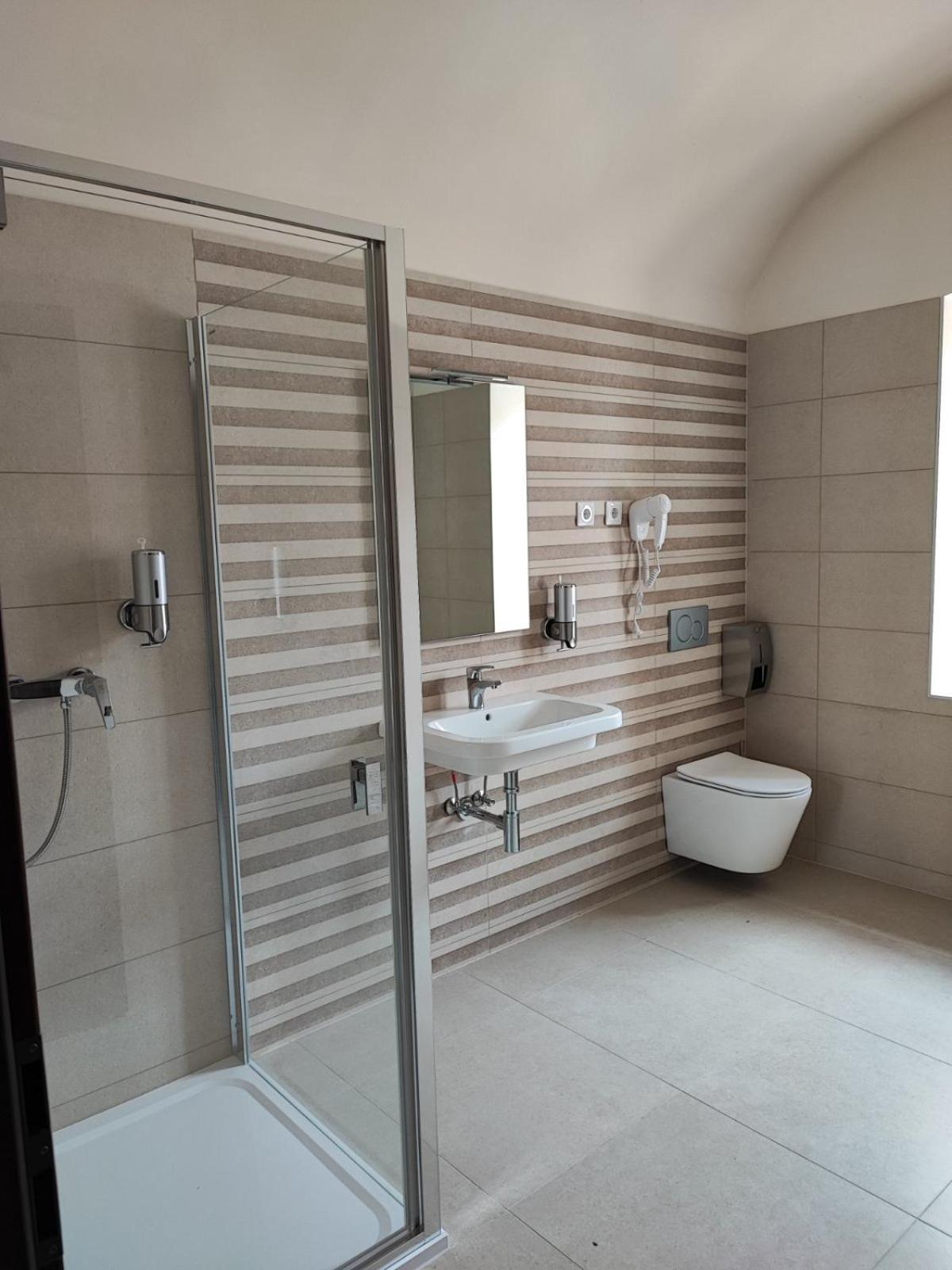 River Apartmanhaz Jászberény Bagian luar foto