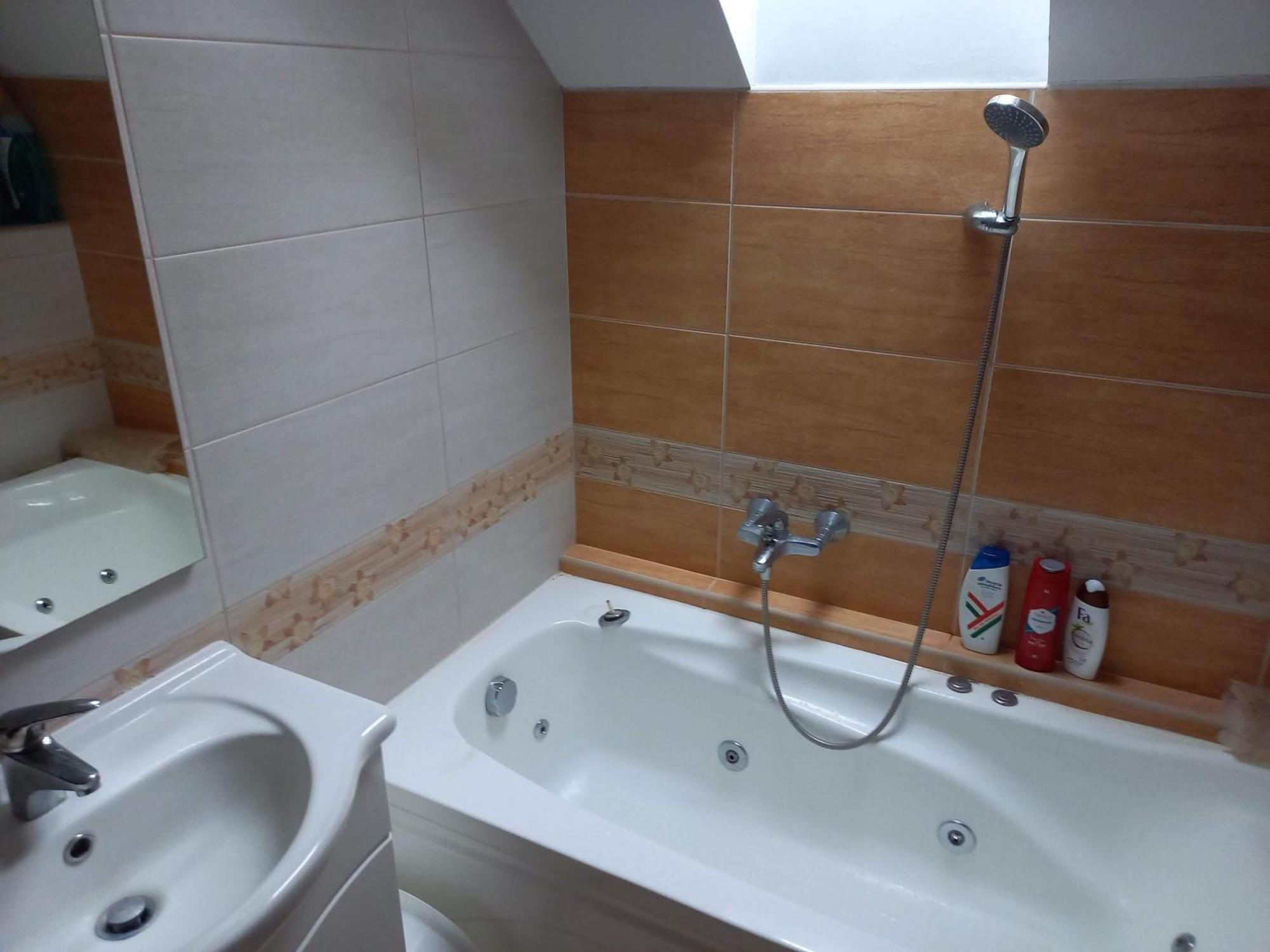 River Apartmanhaz Jászberény Bagian luar foto