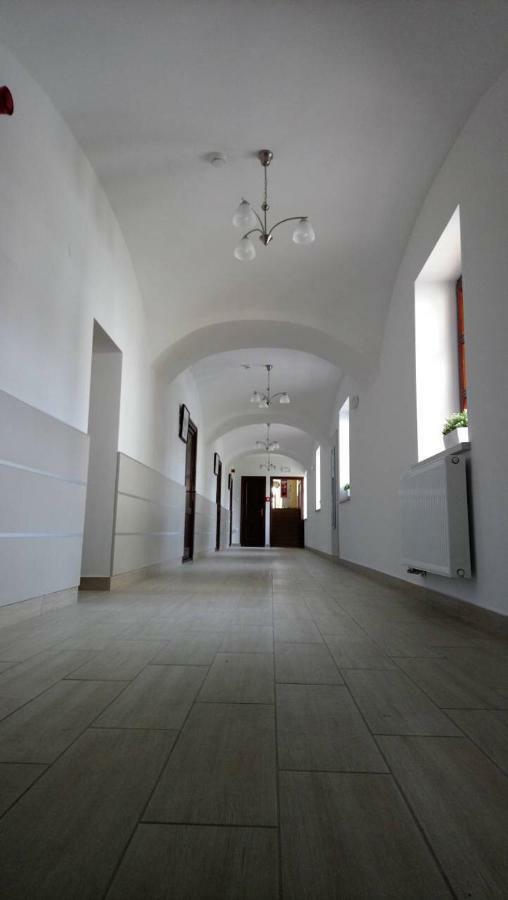 River Apartmanhaz Jászberény Bagian luar foto
